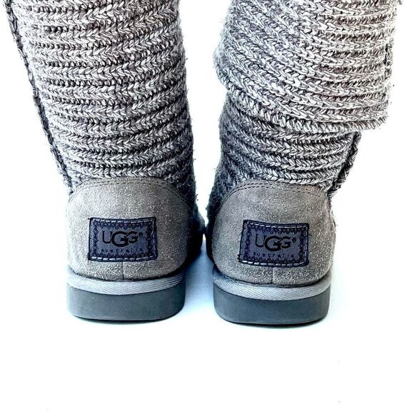 UGG Classic Cardy Button Detailed Knit Boots 6 - Picture 9 of 16